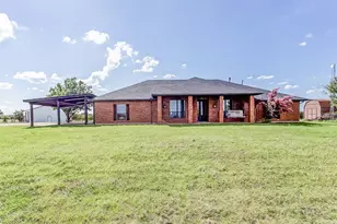601 Co Rd 3525, Paradise, TX 76073 - Photo 1