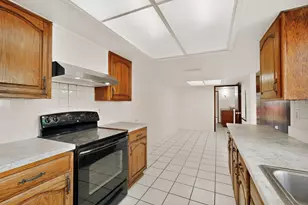 1926 Rambling Ridge Ln, Carrollton, TX 75007 - Photo 17