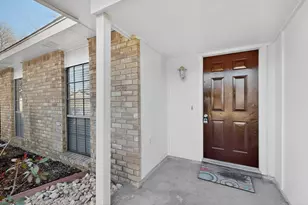 1926 Rambling Ridge Ln, Carrollton, TX 75007 - Photo 3