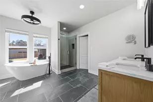 904 E College St, Athens, TX 75751 - Photo 13