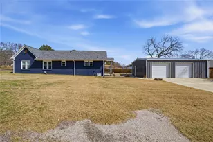 904 E College St, Athens, TX 75751 - Photo 21