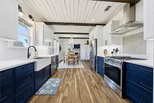 904 E College St, Athens, TX 75751 - Photo 1