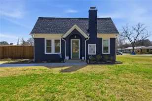 904 E College St, Athens, TX 75751 - Photo 3