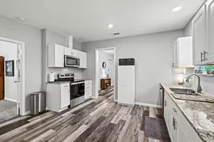 1425 E Cherry St, Sherman, TX 75090 - Photo 9