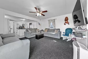 220 Country Side Ct, Springtown, TX 76082 - Photo 7