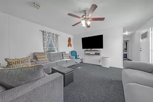 220 Country Side Ct, Springtown, TX 76082 - Photo 5