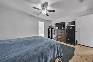 220 Country Side Ct, Springtown, TX 76082 - Photo 25