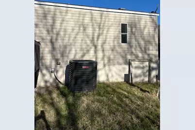 220 Country Side Court, Springtown, TX 76082 - Photo 3