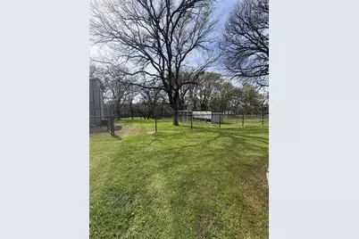 150 Ash Creek Court, Springtown, TX 76082 - Photo 27