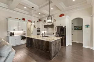 716 Coastal Meadows Ct, Granbury, TX 76049 - Photo 11