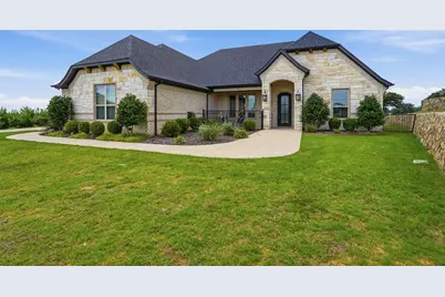 716 Coastal Meadows Court, Granbury, TX 76049 - Photo 3