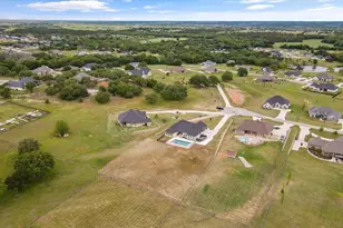 716 Coastal Meadows Ct, Granbury, TX 76049 - Photo 39