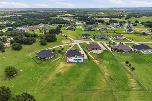 716 Coastal Meadows Ct, Granbury, TX 76049 - Photo 39