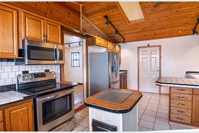 125 Hyde Away Lane, Weatherford, TX 76085 - Photo 7