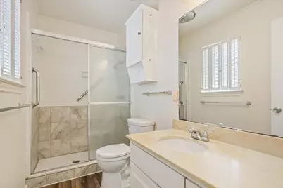 5226 Lake Shore Drive, Waco, TX 76710 - Photo 17