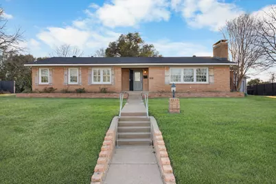 2208 Lake Ridge Circle, Waco, TX 76710 - Photo 7