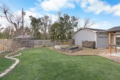 2208 Lake Ridge Circle, Waco, TX 76710 - Photo 39