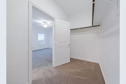 9920 Hennings Street, Irving, TX 75063 - Photo 9