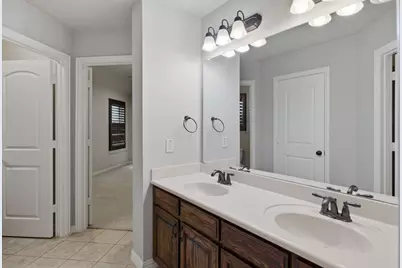 2400 Lilyfield Drive, Trophy Club, TX 76262 - Photo 31