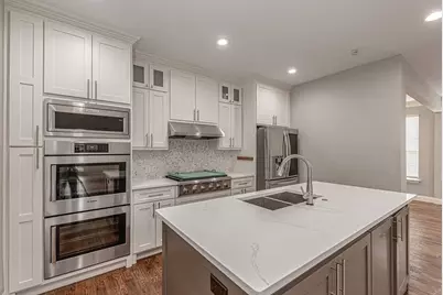 4209 Pinecreek Drive, Rowlett, TX 75088 - Photo 11