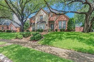4209 Pinecreek Dr, Rowlett, TX 75088 - Photo 1