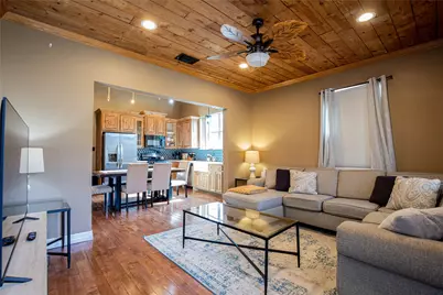 929 N 12th Street, Waco, TX 76707 - Photo 3