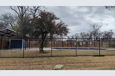 688 Harbor Drive N, Azle, TX 76020 - Photo 37