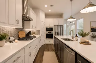 648 Aspen Valley Ln, Dallas, TX 75208 - Photo 7