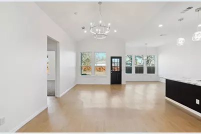 2114 Spikes Street, Grand Prairie, TX 75051 - Photo 3