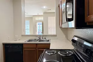 2205 Stoneleigh Pl, McKinney, TX 75071 - Photo 9