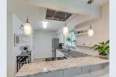 5022 W Mockingbird Lane, Dallas, TX 75209 - Photo 9