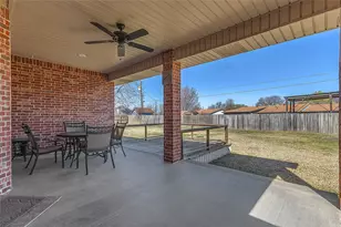 300 W McAfee St, Mabank, TX 75147 - Photo 25