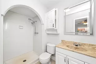 2119 Meadfoot Rd, Carrollton, TX 75007 - Photo 19