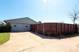 2119 Meadfoot Rd, Carrollton, TX 75007 - Photo 29