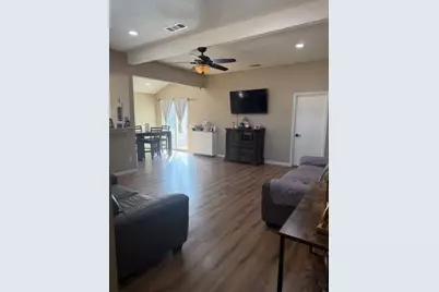 604 Red Coat Lane, Arlington, TX 76002 - Photo 5