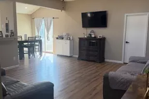 604 Red Coat Ln, Arlington, TX 76002 - Photo 5