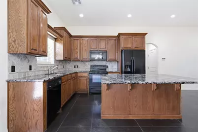 207 Hawk Ridge, Lacy Lakeview, TX 76705 - Photo 9