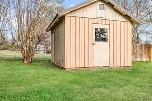 970 Mansfield Rd, Reno, TX 75462 - Photo 15