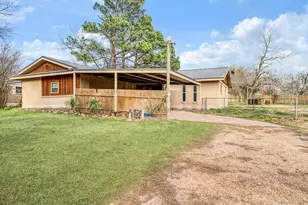 970 Mansfield Rd, Reno, TX 75462 - Photo 1