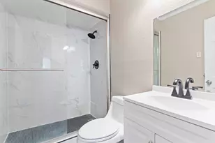 7812 Royal Ln, Dallas, TX 75230 - Photo 9