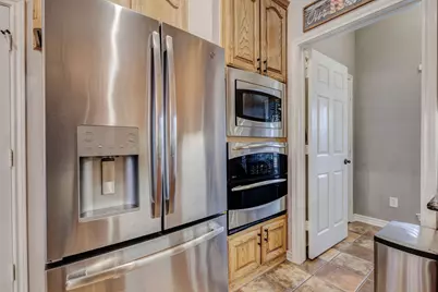 6609 Silver Oak Lane, Fort Worth, TX 76135 - Photo 9