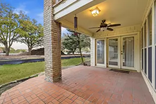 16815 Village Ln, Dallas, TX 75248 - Photo 21
