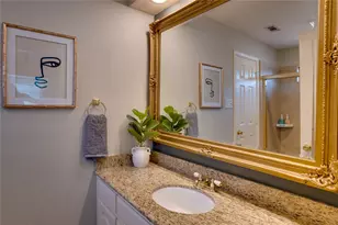 2130 Montclair Ln, Lewisville, TX 75067 - Photo 9