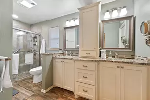 1505 Surrey Ct, Garland, TX 75043 - Photo 9