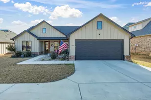 825 Holbrook Rd, Springtown, TX 76082 - Photo 1