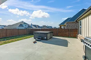 825 Holbrook Rd, Springtown, TX 76082 - Photo 33