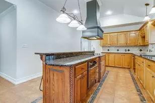 203 E 7th St, Weatherford, TX 76086 - Photo 13