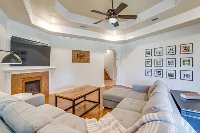 203 E 7th Street, Weatherford, TX 76086 - Photo 5