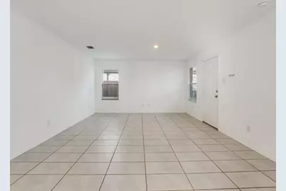 14008 Earlham Street, Pilot Point, TX 76258 - Photo 3