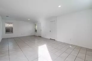 14008 Earlham St, Pilot Point, TX 76258 - Photo 5